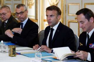 Le président français, Emmanuel Macron, lors du dernier Conseil de défense, consacré à la Nouvelle-Calédonie, le 20 mai 2024, à Paris.