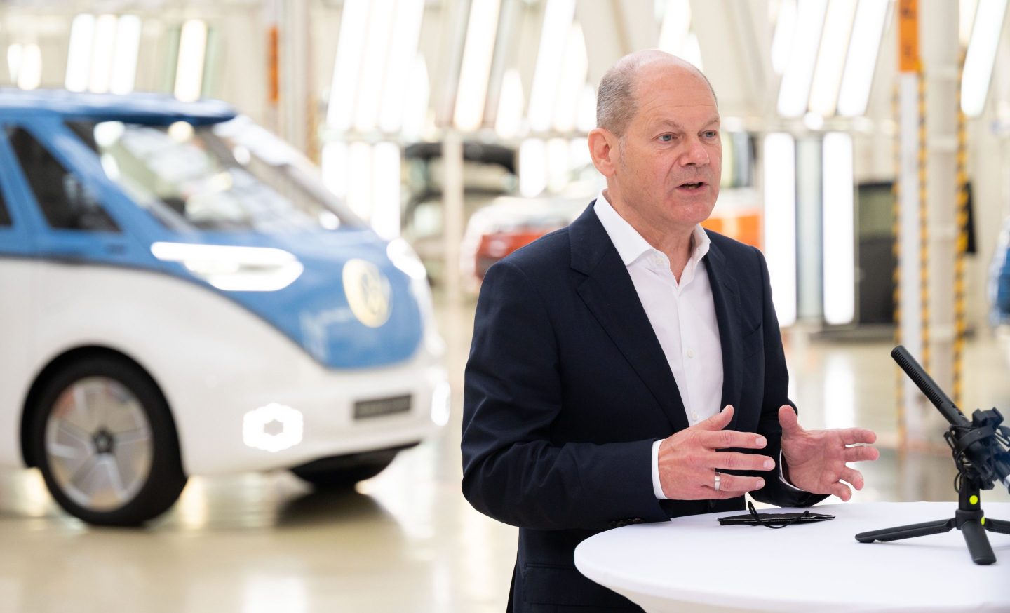 05 July 2021, Lower Saxony, Hanover: Olaf Scholz, SPD candidate for Chancellor and Federal Finance Minister, stands at a bar table during a visit to the Volkswagen Commercial Vehicles plant. Photo: Julian Stratenschulte/dpa (Photo by Julian Stratenschulte/picture alliance via Getty Images)