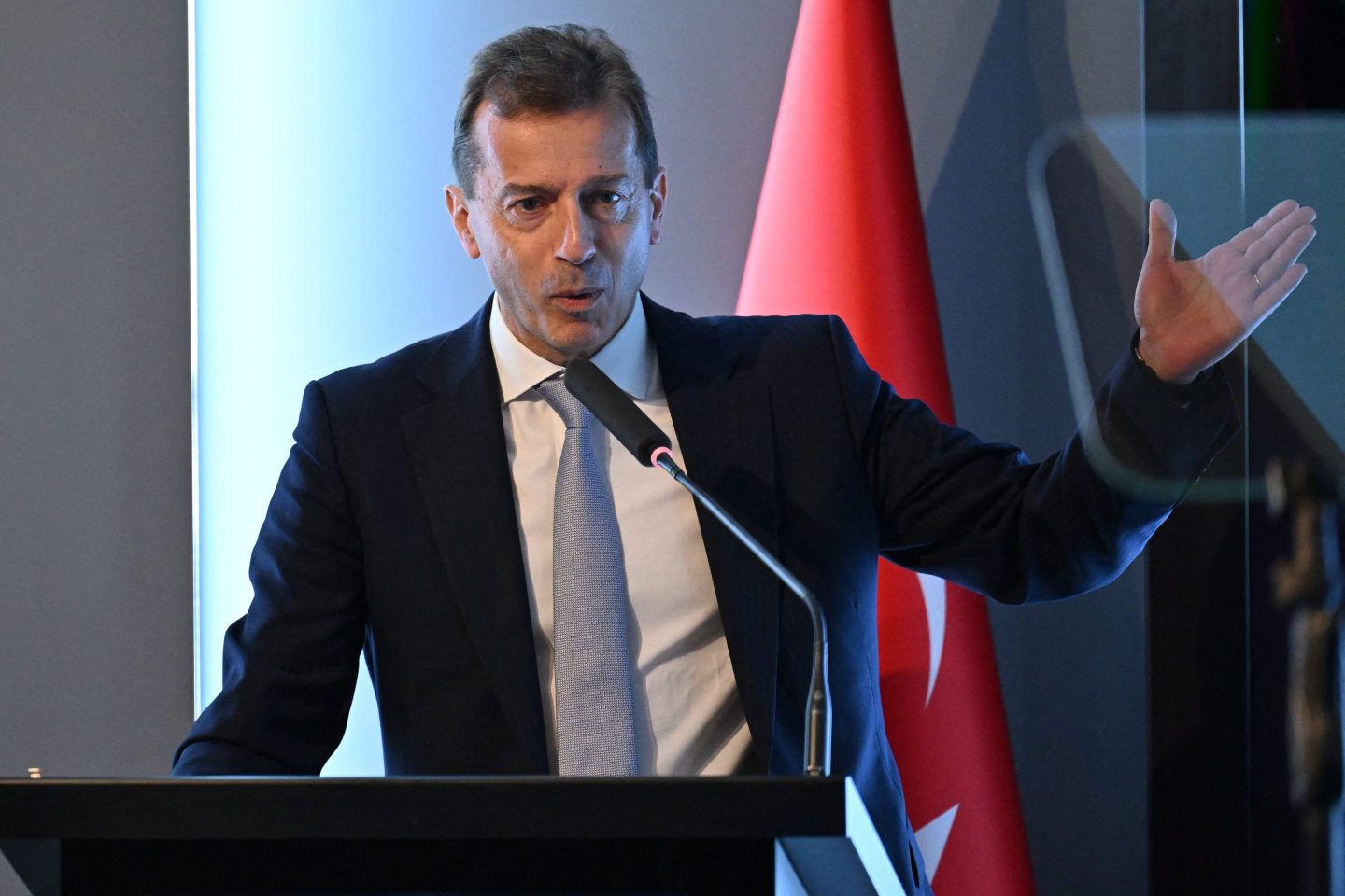 Airbus general director Guillaume Faury delivers a speech during an agreement signing cerenomy with Rolls Royce and Turkish Airlines.