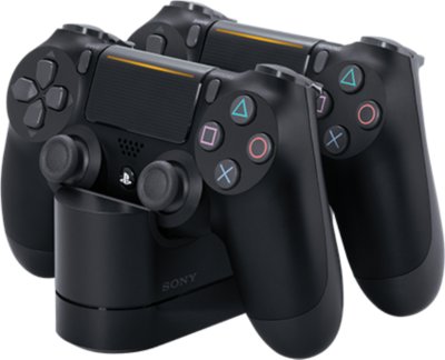 Dva crna Dualshock 4 kontrolera na crnoj bazi za punjenje
