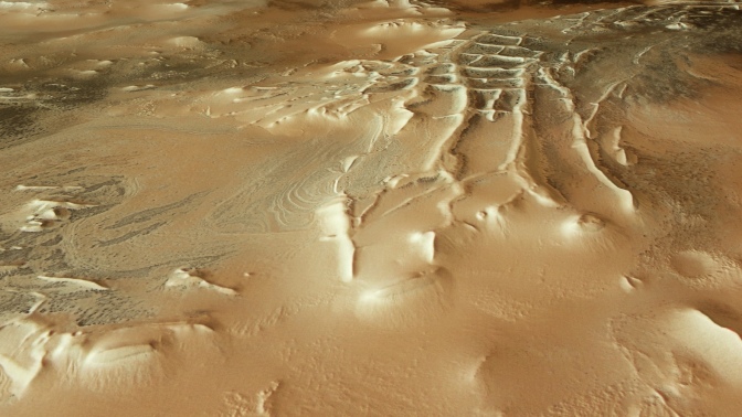 German space agency camera photographing Mars' formation