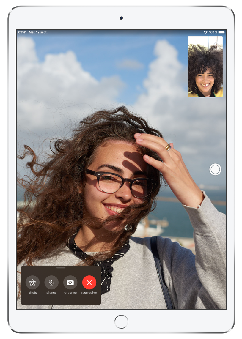 L’app FaceTime montrant un appel en cours.