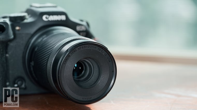 RF-S 55-210mm on EOS R7, front