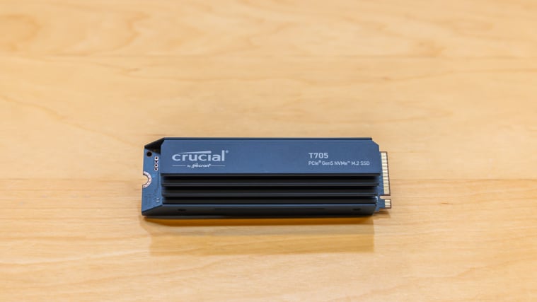 Crucial T705:Top
