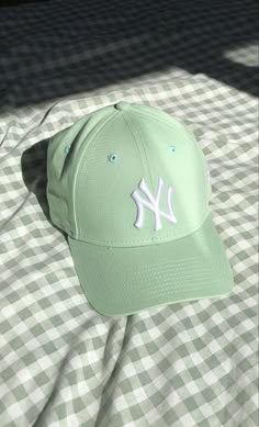 Ny Hats, Swag Hats, Ny Cap, Ny Hat, Hat Aesthetic, Trendy Caps, Cute Caps, Luxury Hats, White Baseball Cap