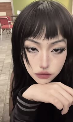 Rbf Makeup, Black Lenses Makeup, Puppy Eyeliner Makeup Looks, Mischievous Cat, Soft Punk Makeup, Makeup For Sanpaku Eyes, Emo Makeup No Lashes, Goth Korean Makeup, Emo Douyin Makeup