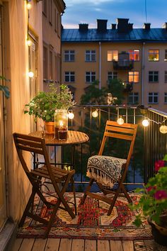 "Designing a Dreamy Small Patio: Budget-Friendly Ideas That Shine" in 2025 | Apartment balcony decorating, Balcony design, Small balcony