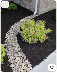 Simple Front Yard Landscaping With Rocks, Rock Landscaping Ideas Side Of House, River Rock Flower Beds In Front Of House, River Rock Landscaping Around House, Side Of House Landscaping Rocks, Front Yard Landscaping With Mulch And Rocks, Curb Appeal Rock Landscaping, Side Of House Rock Landscaping, Front Yard Landscaping Mulch And Rock