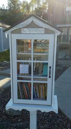 44 Little Free Library Plans That Will Inspire Your Community to Read | Little free library plans, Library plan, Little free libraries