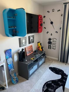 Pin by Mandy Porter on wes new room | Boys bedroom makeover, Cool bedrooms for boys, Boy room