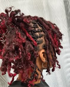 Red locs Dyed Dreads, Short Dreadlocks Styles, Dreadlock Hairstyles For Men, Short Locs Hairstyles, Quick Natural Hair Styles, Dyed Hair Inspiration, Hair Twist Styles, Dread Hairstyles, Hairdos For Curly Hair