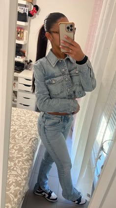 Jean Zara, Outfits Vaqueros Mujer, Outfit Zara, Fall Fashion Skirts, Mode Zara, Outfits Baggy, Black Jeans Outfit, Famous Outfits, Outfit Jeans