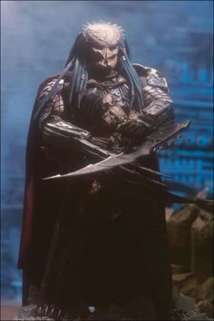 Elder Predator AVP Predators Film, Predator Artwork, Predator Alien Art, Predator Alien, Predator Movie, Alien Vs Predator, Alien Races, Fantasy Fiction, Alien Art