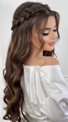 Hairstyles For Long Hair Fancy, Hairstyle On Wedding, Hairstyles For Wedding Simple, Hairstyle On Long Dress, Haircut For Wedding, Hair Styles On Gown, New Hairstyle For Long Hair, Cute Wedding Hair Styles, Haïr Style For Dress