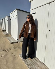 25 Stylish Suede Jacket Outfits to Elevate Your Fall Wardrobe in 2025 | Suede jacket outfit, Red suede jacket, Jacket outfit women