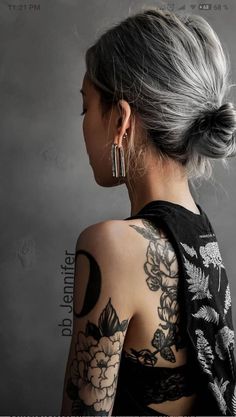 Grey Hair Inspiration, Gray Hair Tattoo Woman, Beautiful Gray Hair, Silver Grey Hair, Normal Hair, Grunge Hair, Grey Hair, Older Women Hairstyles, Silver Hair