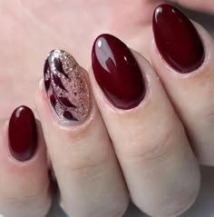 Pin by MoniLoveSol on Uñas | Red nails, Nail art, Fancy nails designs