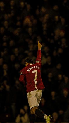 #wallpaper #cr7 #cristianoronaldo #foryoupage em 2025 | Futebol fotos, Fotos do cr7, Cr7 wallpapers