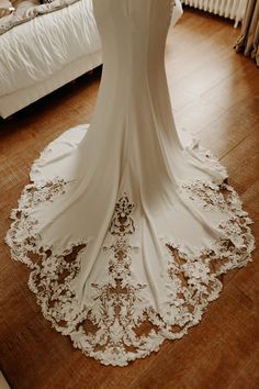 Photo : Lady Kazya  #weddingdress #details #lace #elegant #white #siren Lace And Silk Wedding Dress With Sleeves, Lace Trim Wedding Dress, Ethereal Wedding Gowns, Lace And Silk Wedding Dress, Mermaid Bridal Dress, Elegant Scalloped Lace Bride Dress, Wedding Siren Dress, Elegant Lace Wedding Slip Dress, Beach Bride Dress