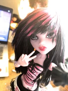 Emo draculaura | Monster high pictures, Monster high dolls, Monster high