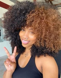 Dye Afro Hair Color Inspiration, Coloured Curly Hair Black Women, 2 Toned Dyed Natural Hair, Two Toned Hair Black Women Natural Hair, Split Dyed Natural Hair, Half And Half Natural Hair, Half Natural Half Dyed Hair, Afro Split Dye, Color Block On Natural Curly Hair