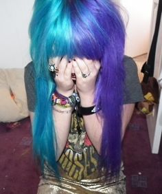 . Half And Half Hair, Blue Haired Girl Aesthetic, Wolf Cut Girl Blue Hair, Scene Hair Tumblr, Purple Hair Tumblr, Scene Girl Purple Hair, Split Dyed Hair, Emo Scene Hair, Cabello Azul