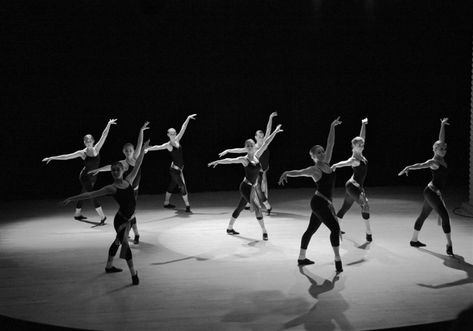 This type of Jazz is heavily influenced by Ballet and modern Dance Forms. Jazz Dance, Dance, Street Dance, Dance Photography, Jazz, Contemporary Dance, Modern Dance, Contemporary Jazz, Dance Performance