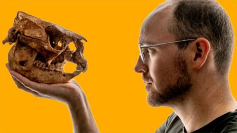 Tim Ziegler with the fossil at Museums Victoria Research Institute.