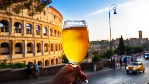 Brewers use age-old methods to revive beer from ancient times (nycshooter/Getty)