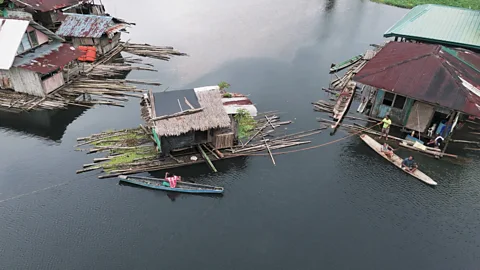 The Philippines village floating on water