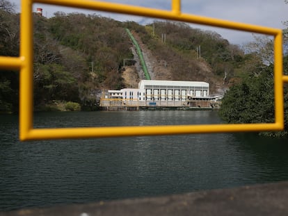 Una planta hidroeléctrica en Costa Rica