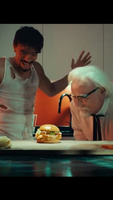  Mister V crée son "burger Delamama" pour KFC  