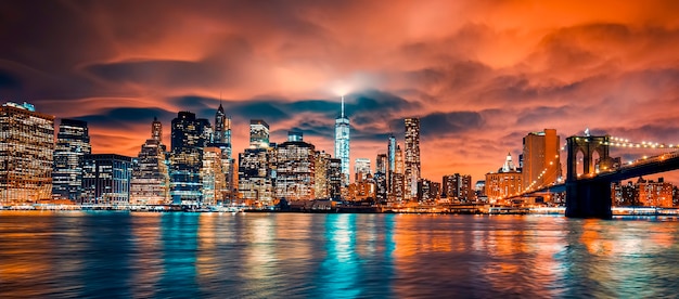Vue de Manhattan au coucher du soleil, New York City.