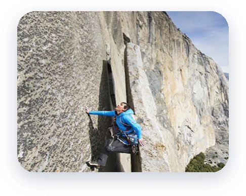 Profesjonalna wspinaczka na ścianę formacji skalnej El Capitan w dolinie Yosemite z wykorzystaniem Street View