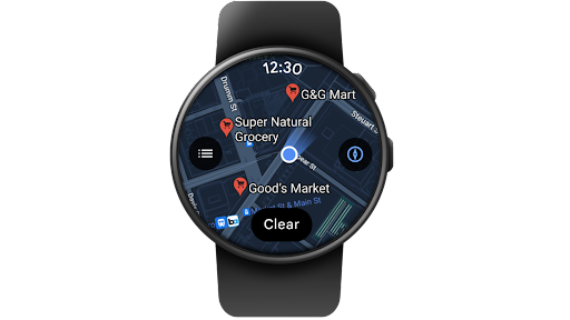 Använder Google Maps för Wear OS för att hitta en livsmedelsbutik och se butikens information på en smartklocka.