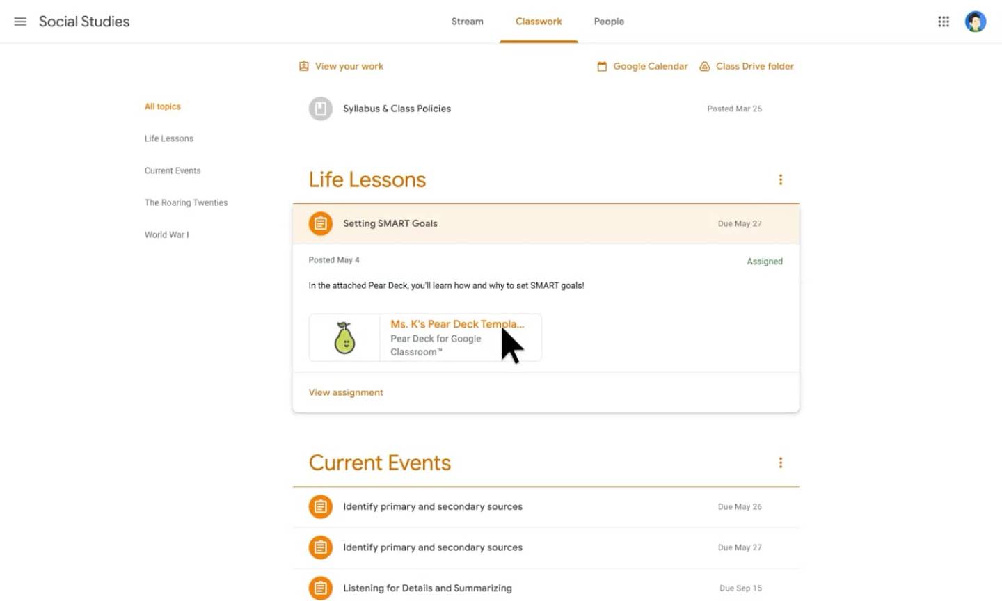 A screenshot of the UI shows how a Pear Deck assignment would appear in Google Classroom.