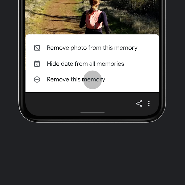 Un teléfono inteligente que muestra una lista de opciones de control de fotos