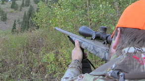 Wounded Warrior Hunts a Nontypical Mule Deer thumbnail