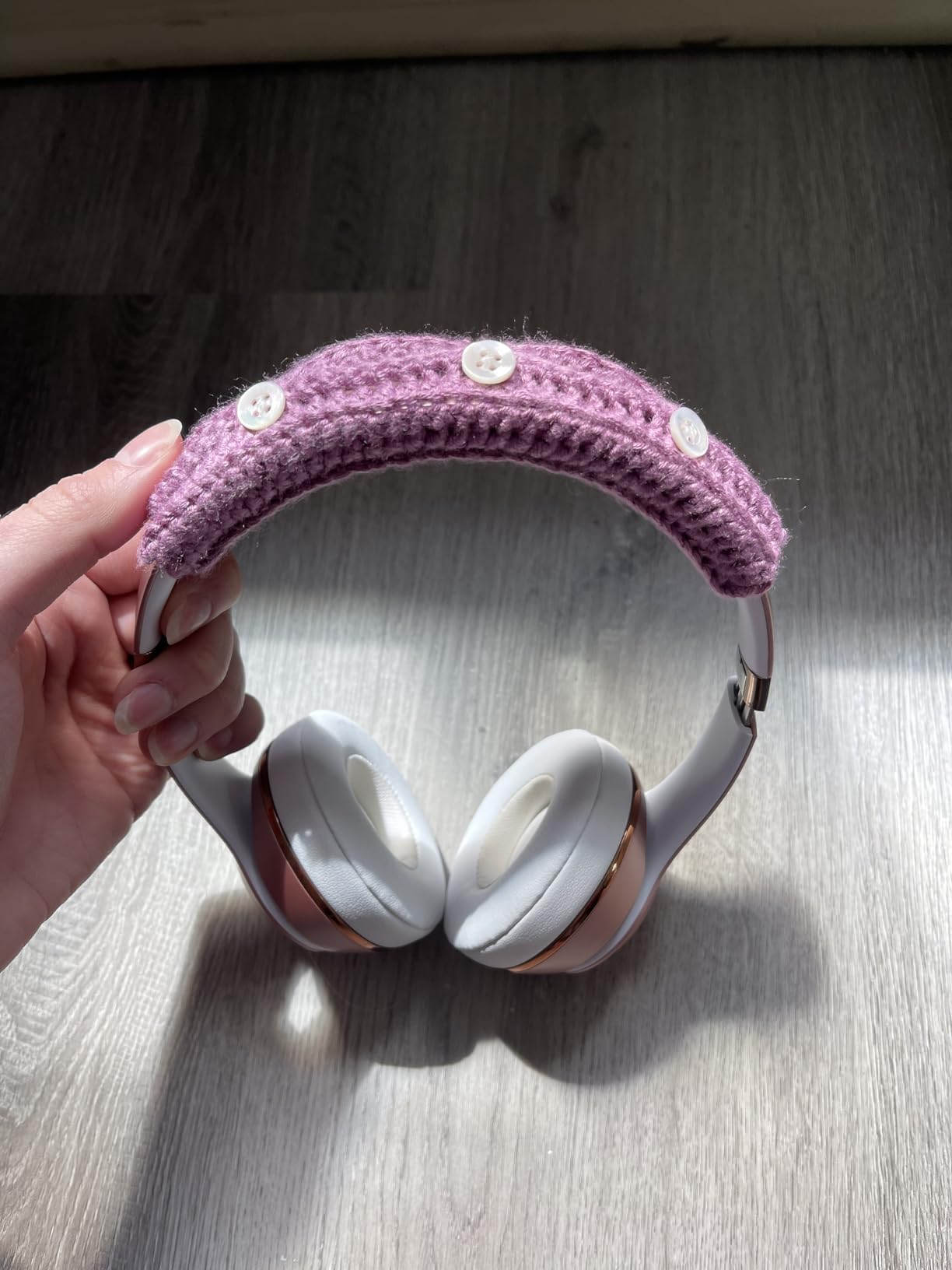Perfect for running, ear pads a bit small