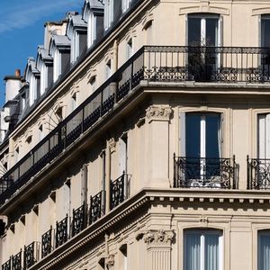 Les recherches de logements à louer à Paris ont chuté de 23 % entre le 11 mai - date du déconfinement - et le 31 août 2020 comparés à la même période de l'année précédente.