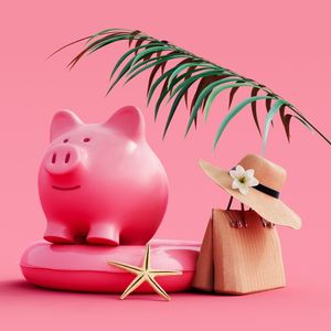 Piggy bank with summer accessories ready for vacation on pink background 3D Rendering, 3D Illustration
