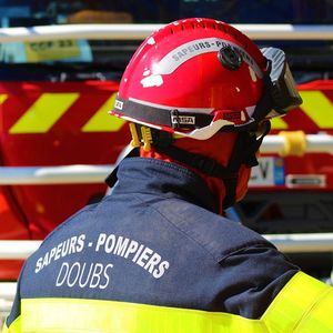 Sur les 3.000 sapeurs-pompiers du Doubs, 400 sont habilités à intervenir sur les feux de forêt. A l'avenir, le Sdis 25 souhaite former toutes ses équipes à ce risque.