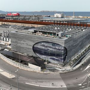 Digital Realty a déjà quatre centres de données à Marseille. Ici, MRS4, achevé fin 2022 au port maritime.