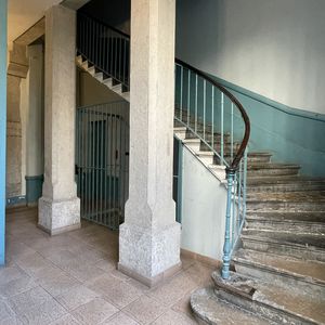 La Métropole de Lyon a acquis l'essentiel des 87 logements anciens aupr�ès de la Compagnie Foncière Lyonnaise, filiale du Crédit Agricole.