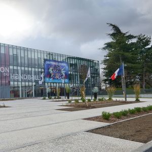 La maison du handball se situera en face de la fan-zone du département à Créteil (Val-de-Marne) du 25 juillet au 11 août.