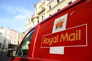 L'offre valorise IDS, qui possède Royal Mail, société britannique déficitaire, et GLS, réseau international de colis rentable, à 370 pence par action.