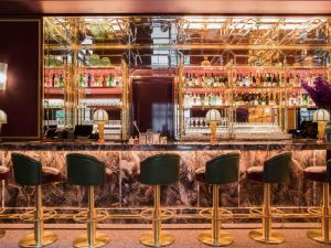 glamorous hotel cocktail bar
