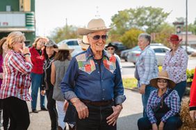Pat Boone Is Line Dancing at 89 Years Old! Check Him Out in the New Music Video for His Country Single âGritsâ After Death of Wife Shirley