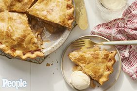 MAG ROLLOUT RECIPES - Brown Sugar Apple Pie