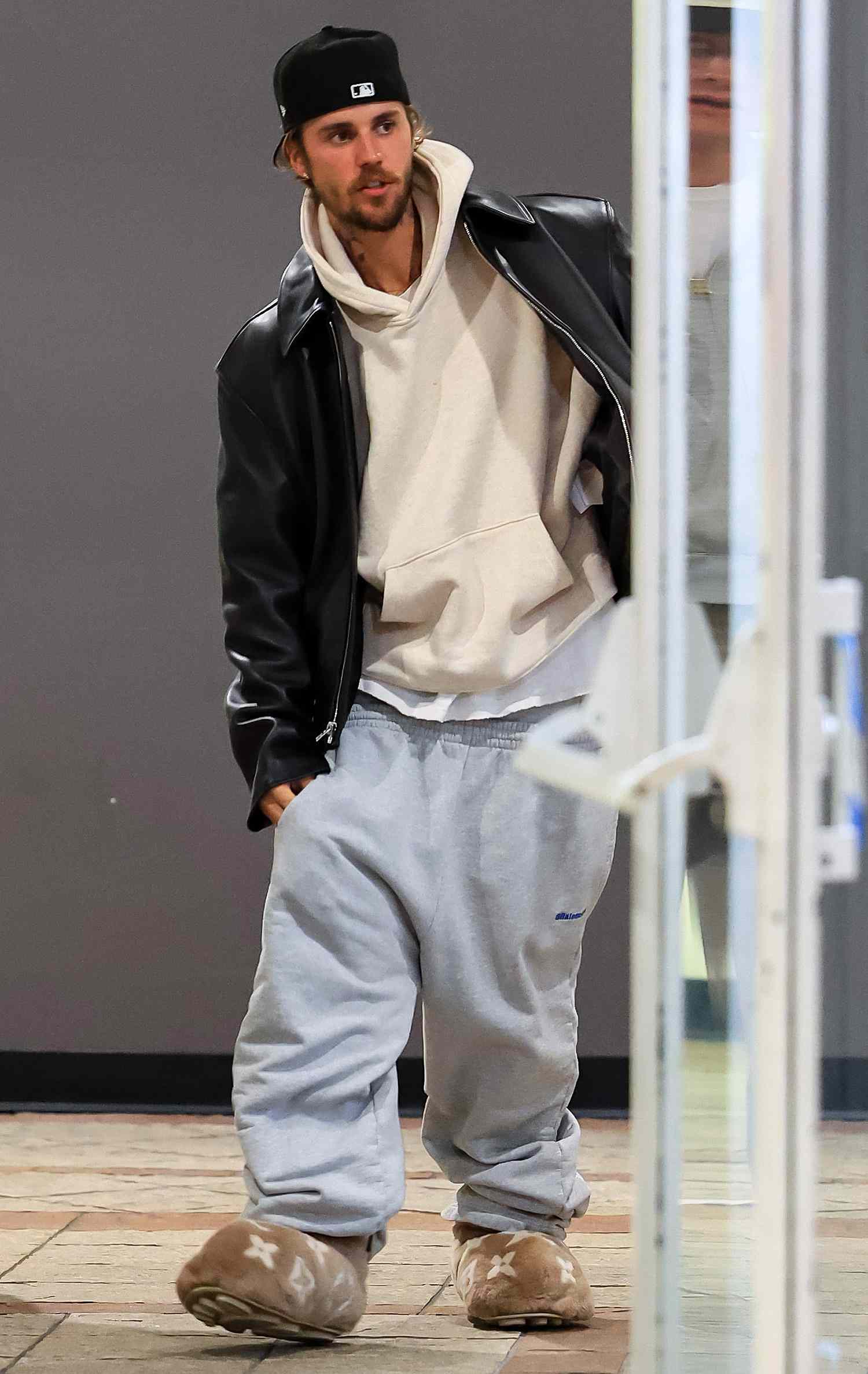 Justin Bieber (R) is seen on April 17, 2024 in Los Angeles